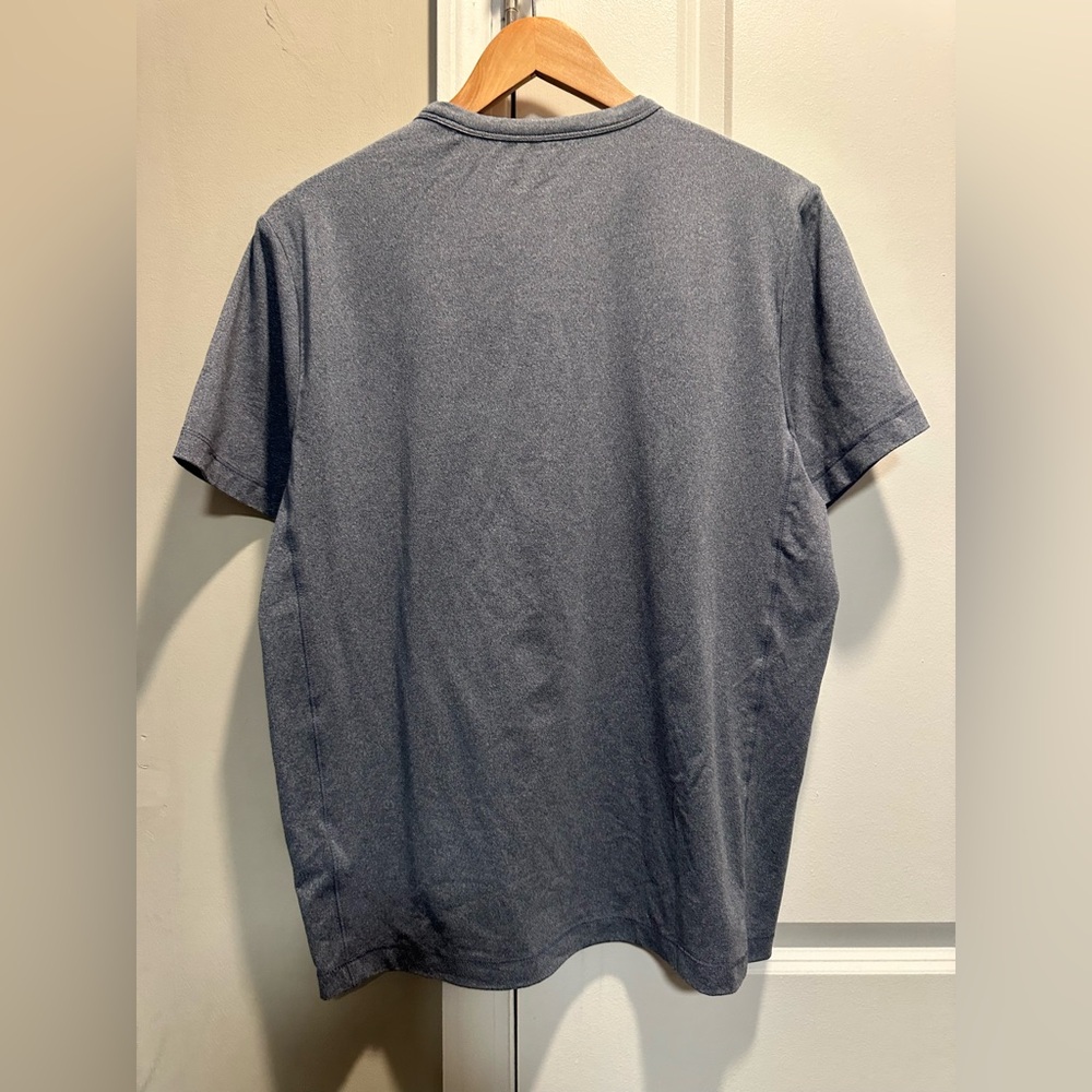 Untuckit Men’s Blue‎ Tee Medium - Picture 4 of 4